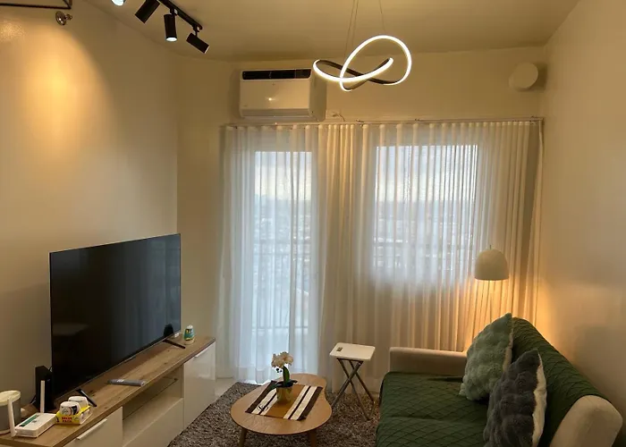 Cozy Place Near Eastwood Apartamento